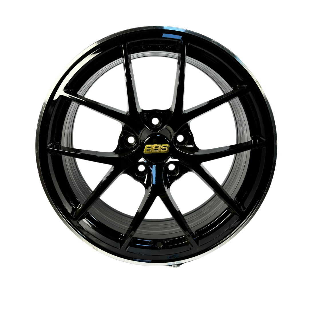 Set de Llantas 18x8 5*114