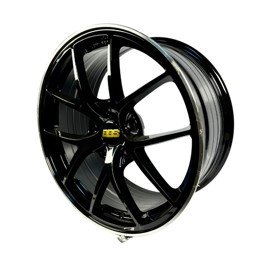 SET DE LLANTAS  ALEACION 18X8 5X114 OFF SET +40