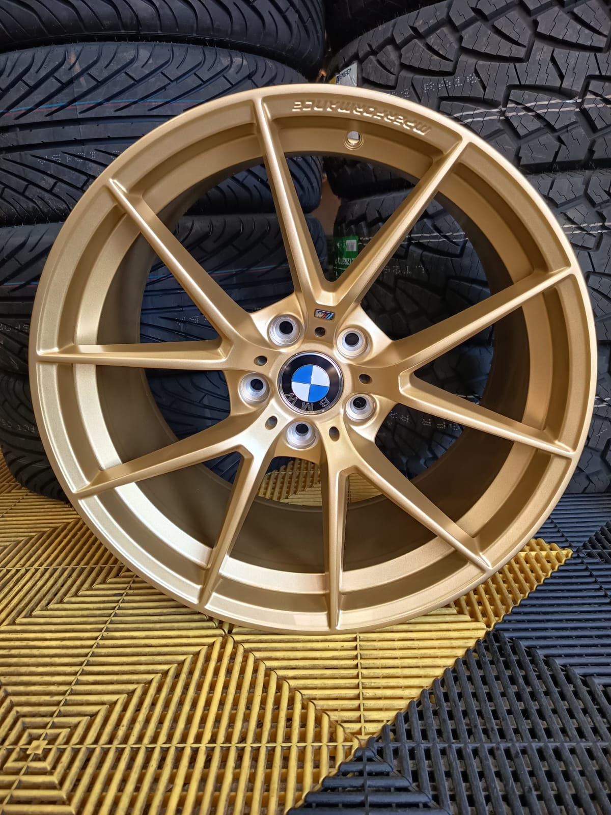 Set de llantas de aleación 19x8.5 y 19x9.5 5*120 ASIMETRICA