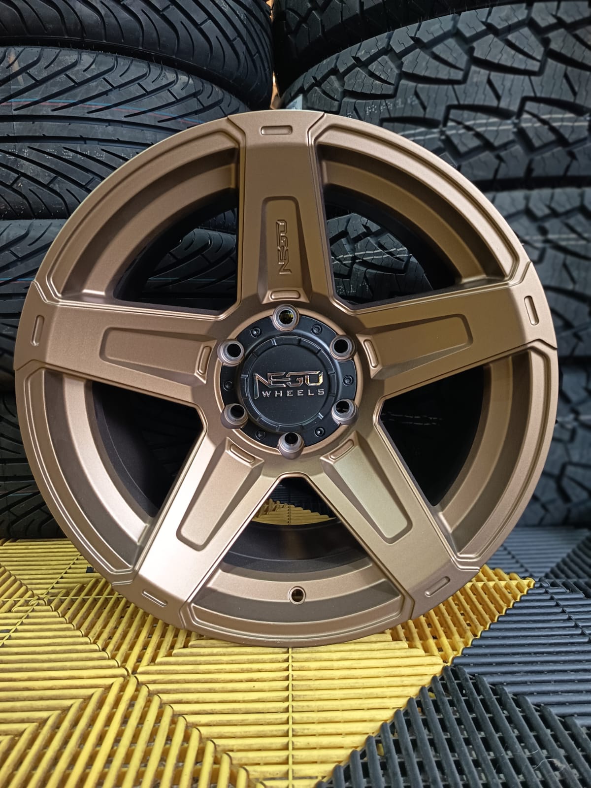 Set de llantas de aleación 17x9 6*139 OFFSET -24 BRONZE